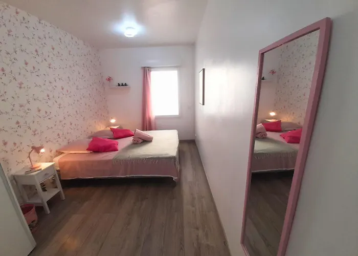 Holiday home Maison Cosy A - Proche & Parc Expo Arena - Clim, Garage *